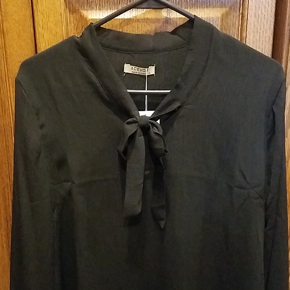 Ladies Acevog Top